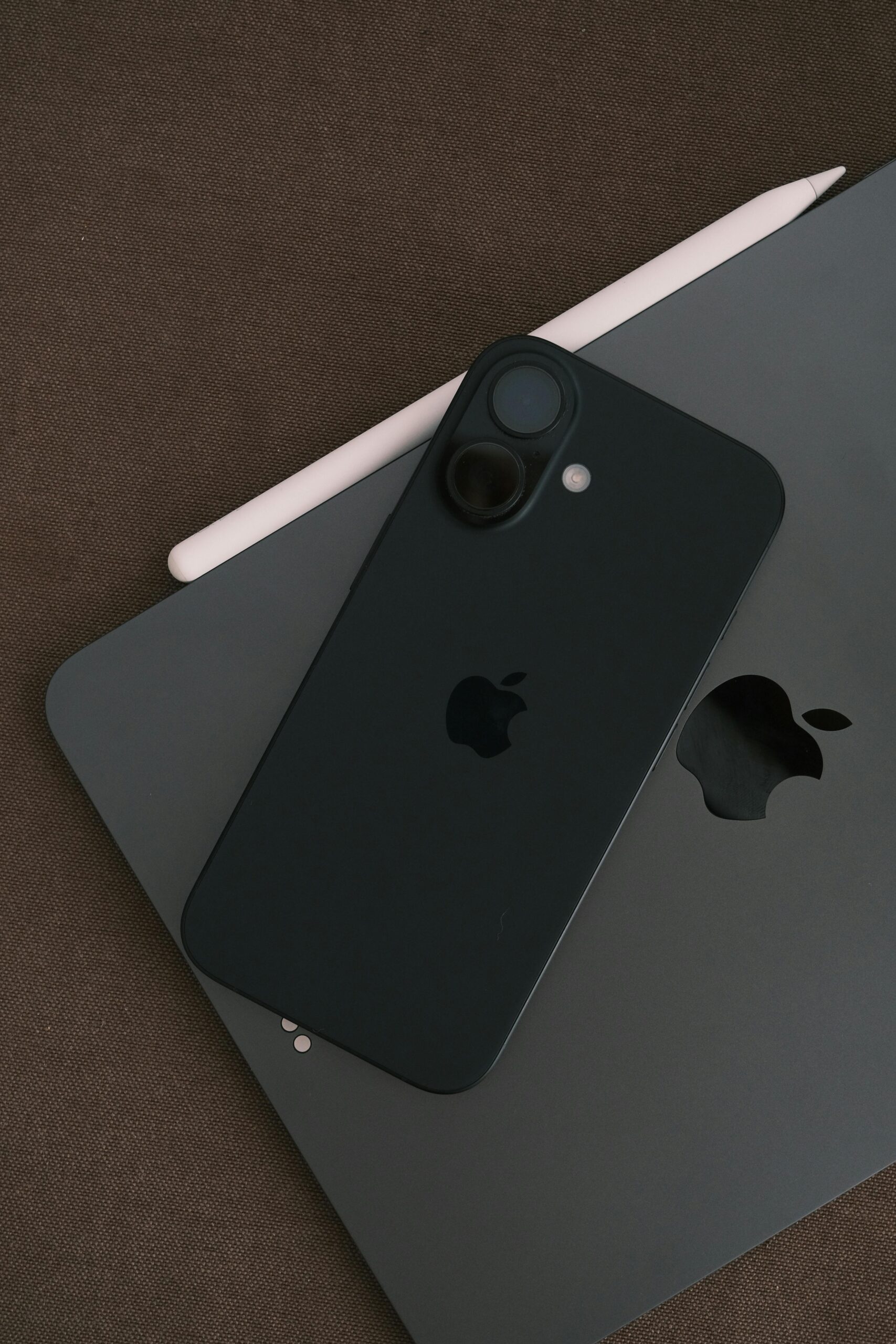 iPhone 17 Vale a Pena em 2026? Review Completo e Honesto